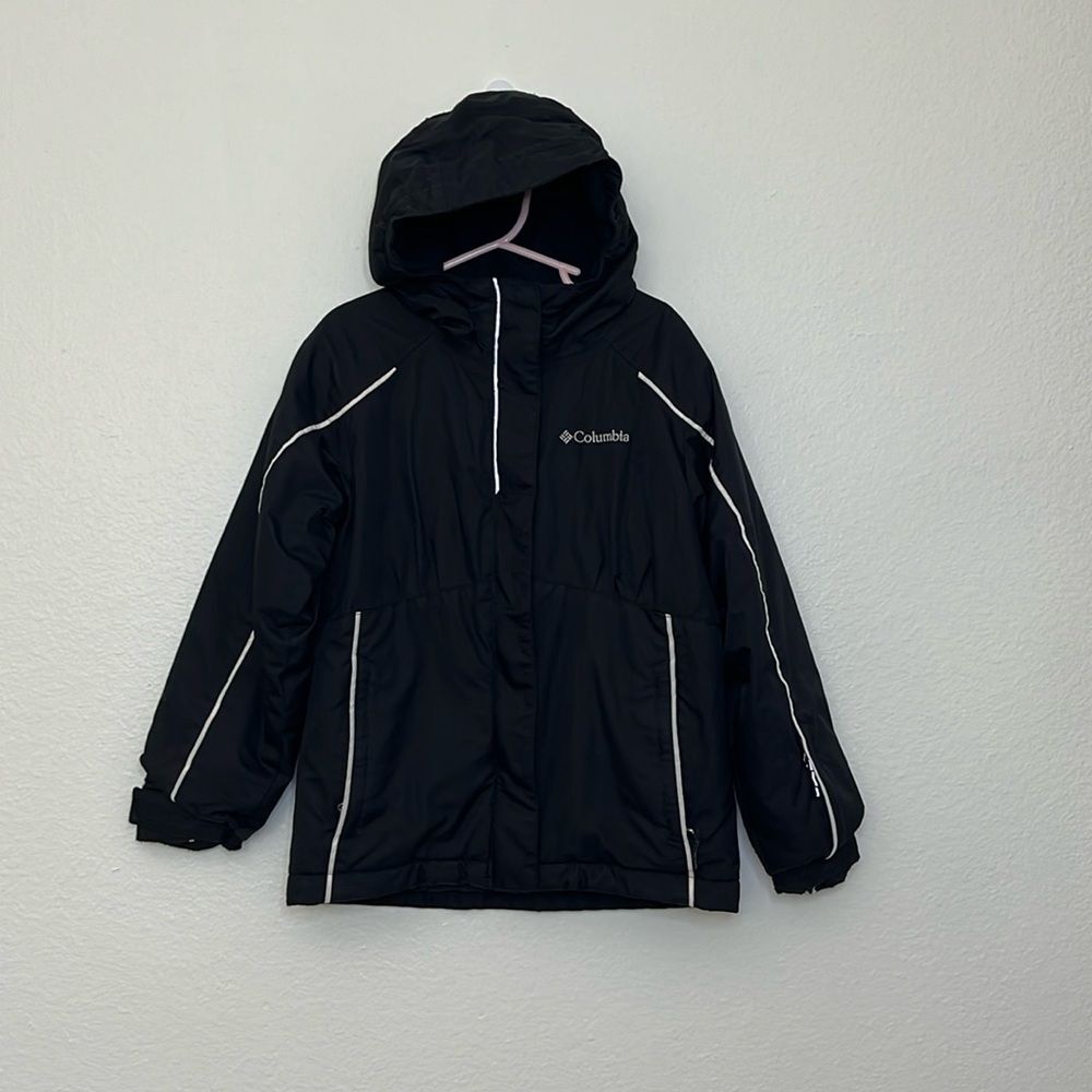 Columbia XS Ski Girl Jacket, in Good preowned condition. Signs of wear noted
